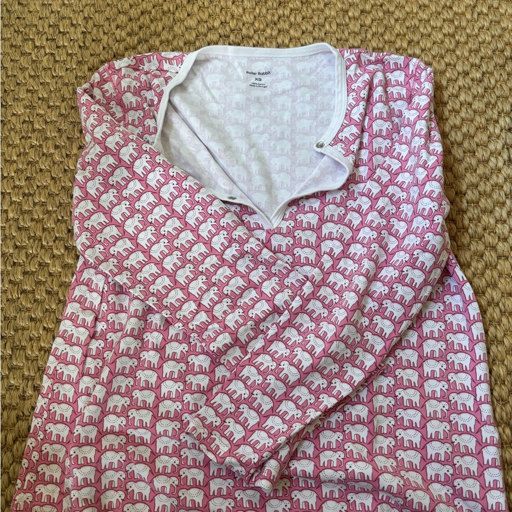 Roller Rabbit White and Pink Elephant Print Top